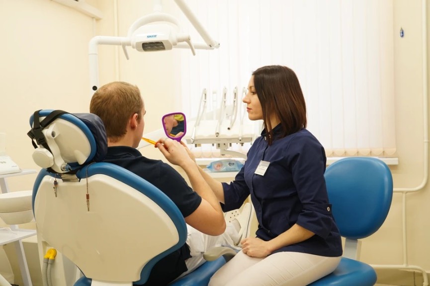 Циркониевые коронки, виниры и мода на брекеты